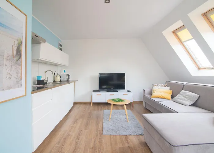 Sloneczne Poddasze Przy Molo I Plazy Apartment *