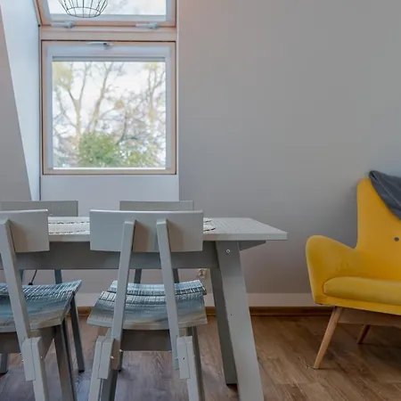 Sloneczne Poddasze Przy Molo I Plazy Апартаменти