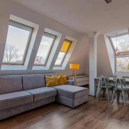 Sloneczne Poddasze Przy Molo I Plazy Apartment