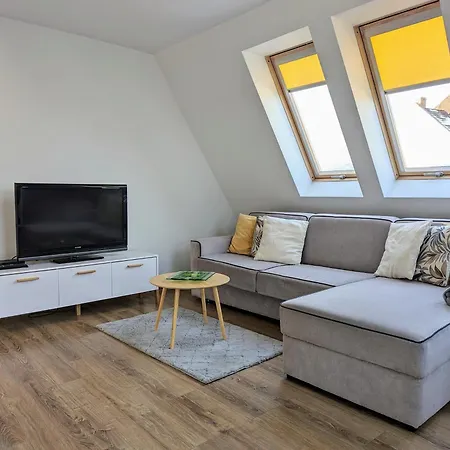 Apartment Sloneczne Poddasze Przy Molo I Plazy