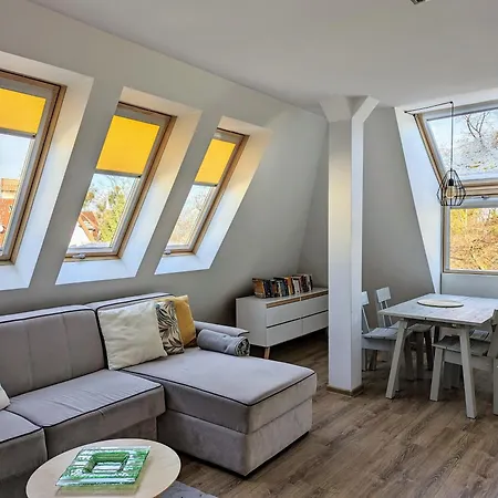 Sloneczne Poddasze Przy Molo I Plazy Apartment
