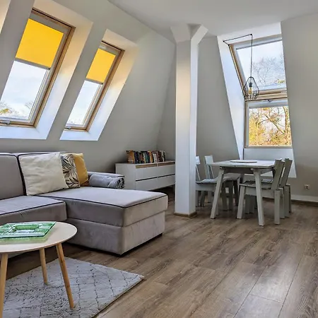 Апартаменти Sloneczne Poddasze Przy Molo I Plazy Сопот