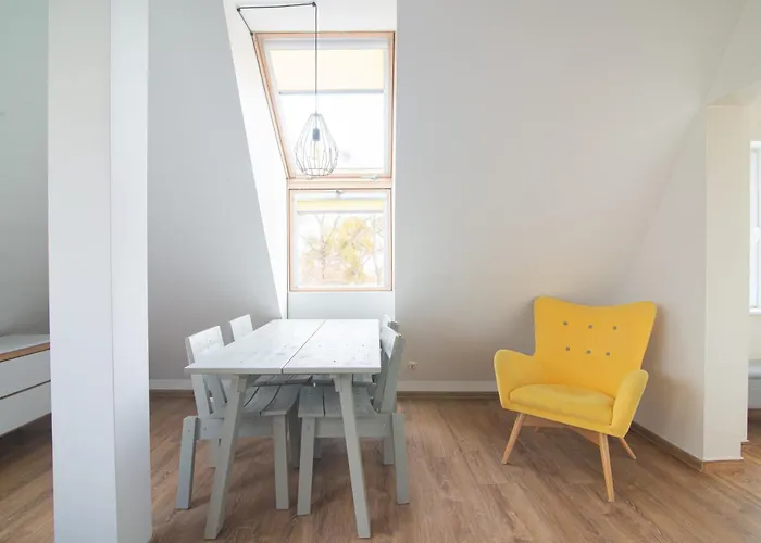 Sloneczne Poddasze Przy Molo I Plazy Apartment